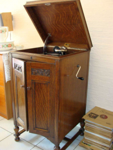 Grammofoonkast 78 toeren antiek