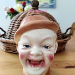 spaarpot hoofd van een lachende clown