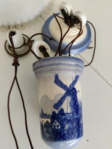Lamp met plafondkap en pendel blauw porselein 