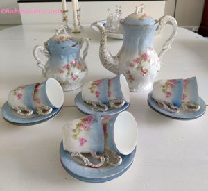 frans pastelkleurig koffieservies blauw met roze roosjes 10 delig